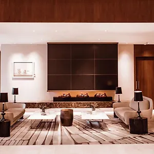 ***** Hotel Hilton Nederland