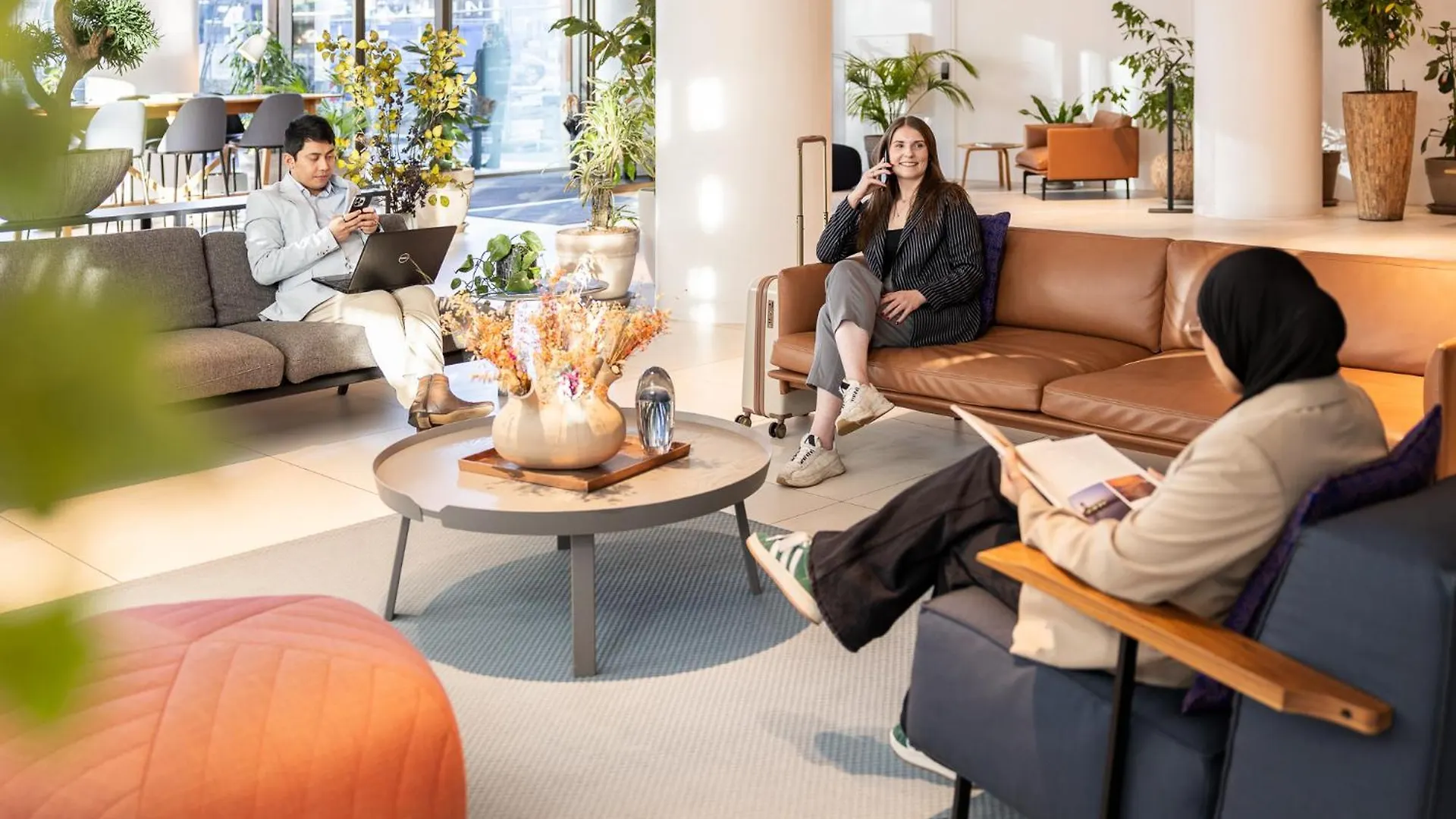 PREMIER SUITES PLUS Rotterdam 4*,